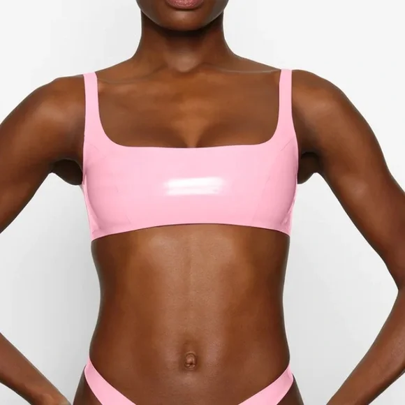 ❌SOLD❌ SKIMS Latex Scoop Neck Bralette Neon Rose- Size Large - Picture 1 of 5